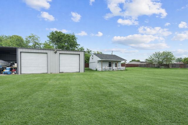 4200 Jennifer Lane, Crowley, TX 76036