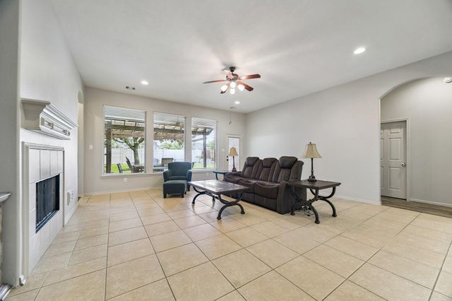 2902 Red Maple Drive, Katy, TX 77494