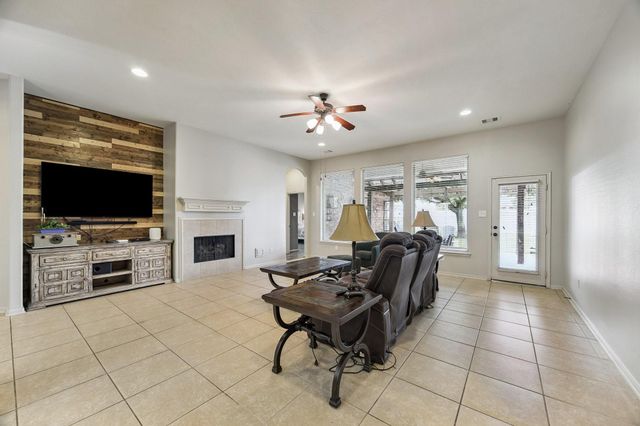 2902 Red Maple Drive, Katy, TX 77494