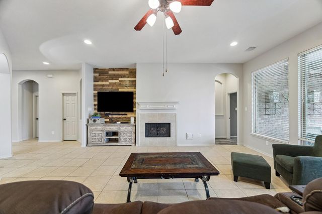 2902 Red Maple Drive, Katy, TX 77494