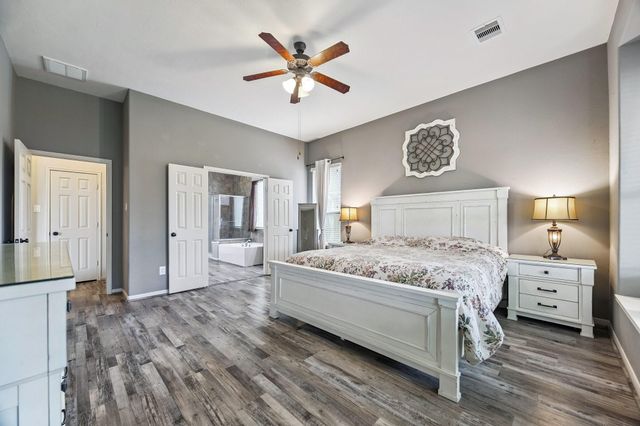 2902 Red Maple Drive, Katy, TX 77494