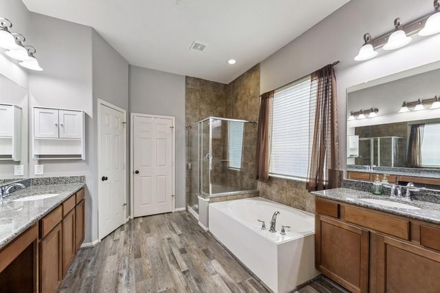 2902 Red Maple Drive, Katy, TX 77494