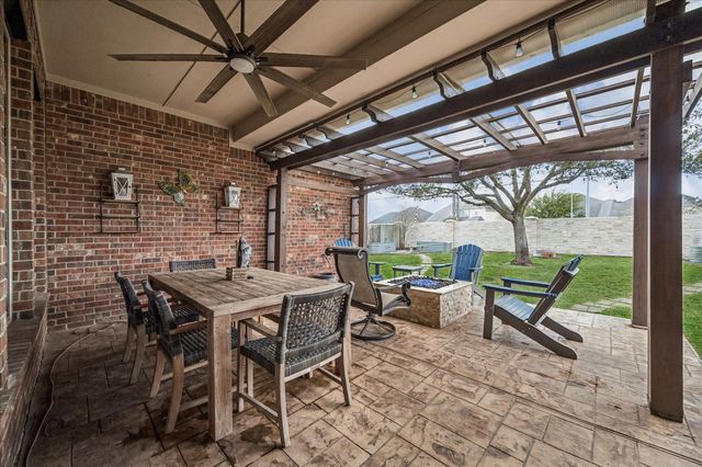 2902 Red Maple Drive, Katy, TX 77494