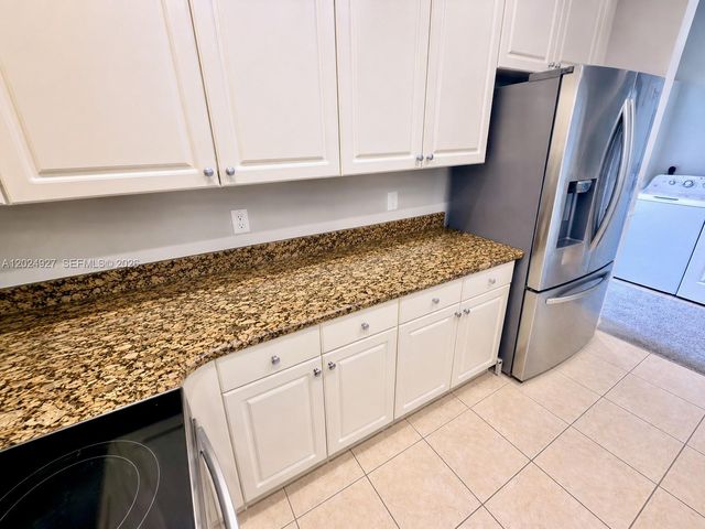 3909 White Peacock Lane, Coconut Creek, FL 33073