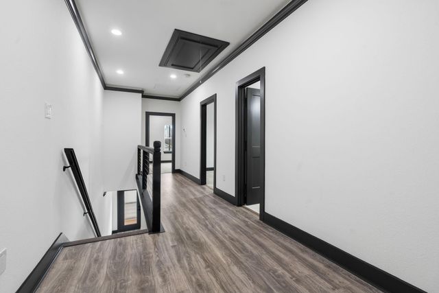 911 Panama Boulevard, Houston, TX 77009