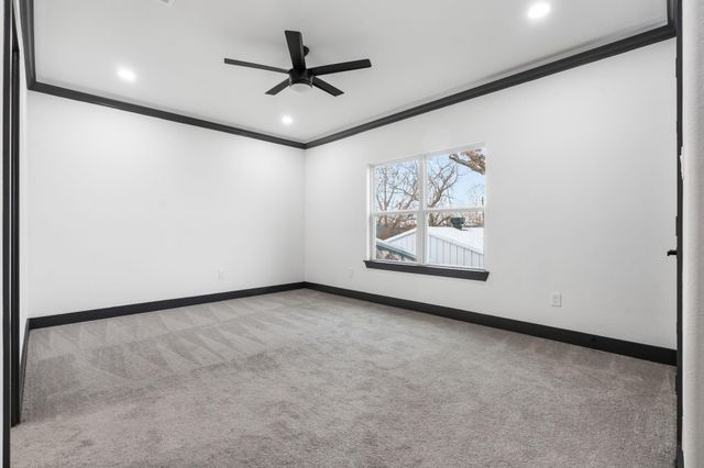 911 Panama Boulevard, Houston, TX 77009