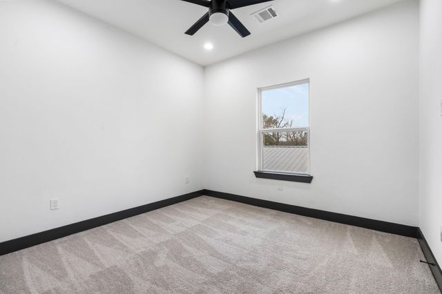 911 Panama Boulevard, Houston, TX 77009