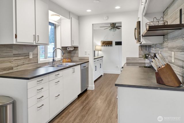 7008 Dahlberg Road, Ferndale, WA 98248