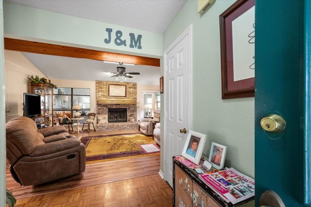 1838 Westcrest Drive, Arlington, TX 76013