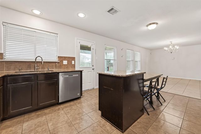 8115 Sweetstone Bluff Lane, Cypress, TX 77433