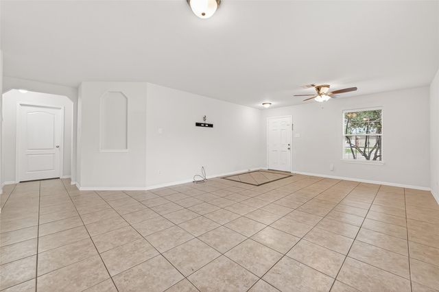 8115 Sweetstone Bluff Lane, Cypress, TX 77433