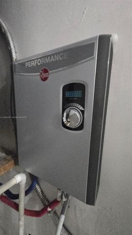 3605 NW 83rd Ave, Sunrise, FL 33351