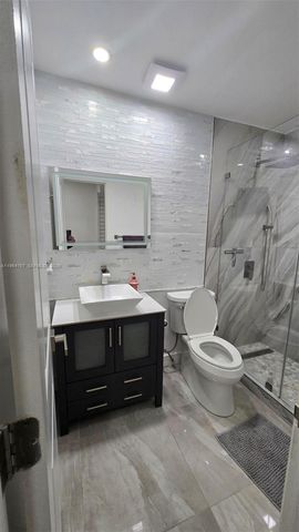 3605 NW 83rd Ave, Sunrise, FL 33351