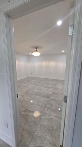 3605 NW 83rd Ave, Sunrise, FL 33351