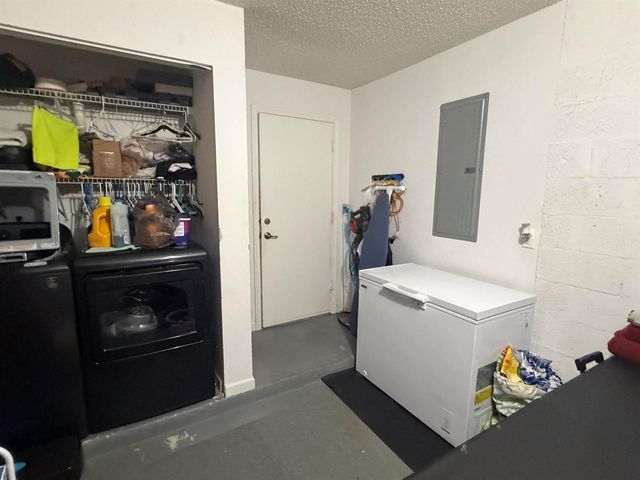 6718 Duval Avenue, West Palm Beach, FL 33411
