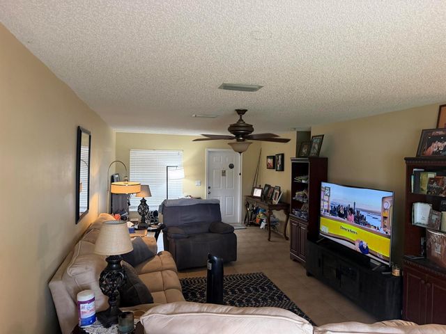 6718 Duval Avenue, West Palm Beach, FL 33411
