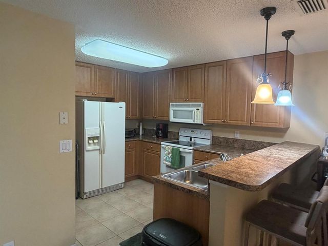6718 Duval Avenue, West Palm Beach, FL 33411