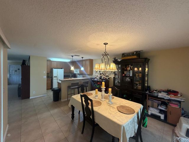 6718 Duval Avenue, West Palm Beach, FL 33411