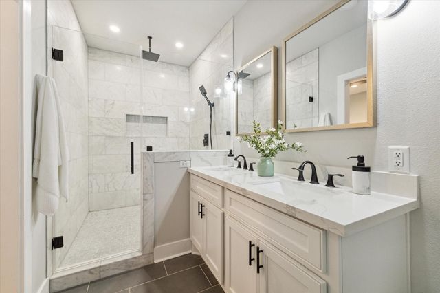 1731 Cheshire Lane, Houston, TX 77018