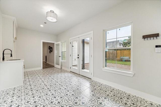 1731 Cheshire Lane, Houston, TX 77018