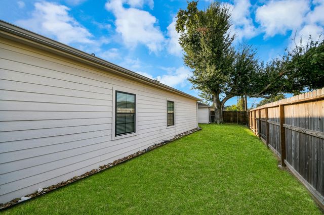 1731 Cheshire Lane, Houston, TX 77018