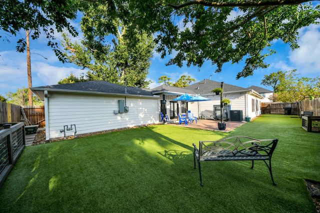 1731 Cheshire Lane, Houston, TX 77018