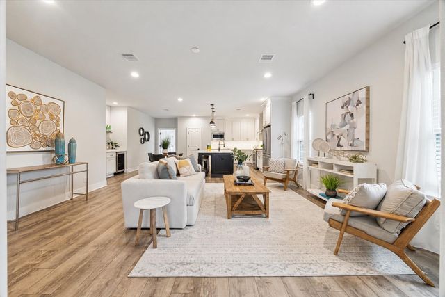 1731 Cheshire Lane, Houston, TX 77018