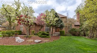 1818 Westridge Drive, Rochester Hills, MI 48306