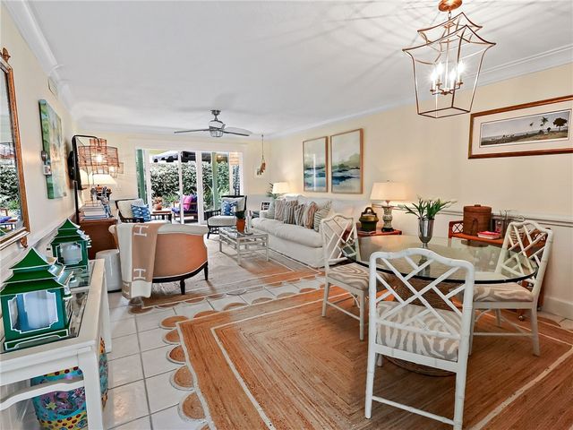 800 Coquina Lane 103, Vero Beach, FL 32963