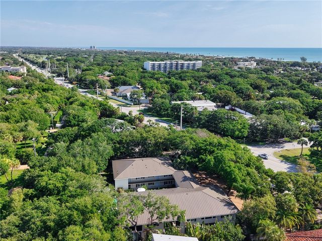 800 Coquina Lane 103, Vero Beach, FL 32963