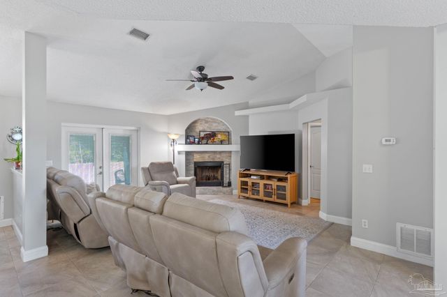 5087 Terra Lake Cir, Pensacola, FL 32507