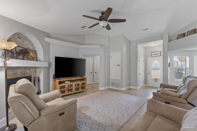 5087 Terra Lake Cir, Pensacola, FL 32507