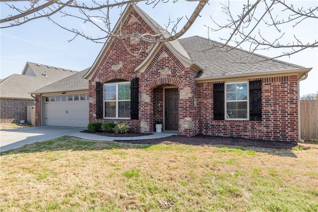 3917 W Mountain View Drive, Fayetteville, AR 72704