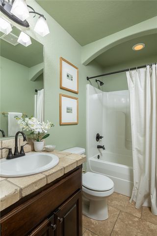 3917 W Mountain View Drive, Fayetteville, AR 72704