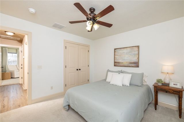 3917 W Mountain View Drive, Fayetteville, AR 72704