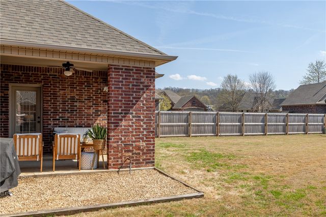 3917 W Mountain View Drive, Fayetteville, AR 72704