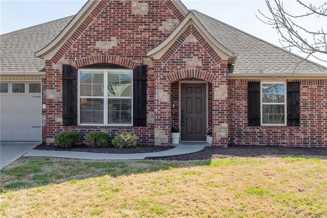 3917 W Mountain View Drive, Fayetteville, AR 72704