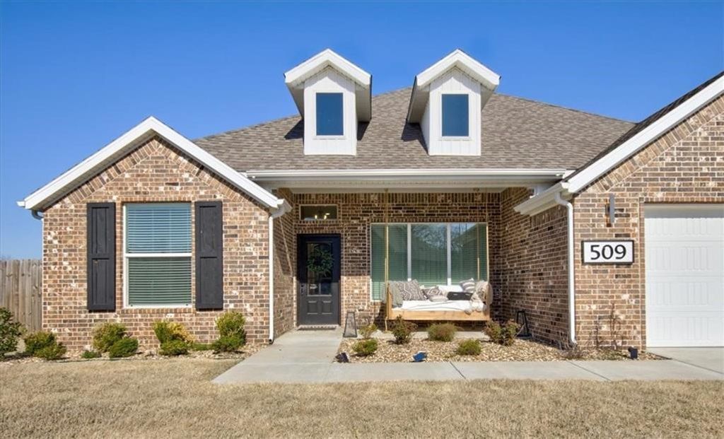 509 N Yona Lane, Farmington, AR 72730