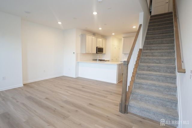 911 District Blvd Road, East Brunswick, NJ 08816
