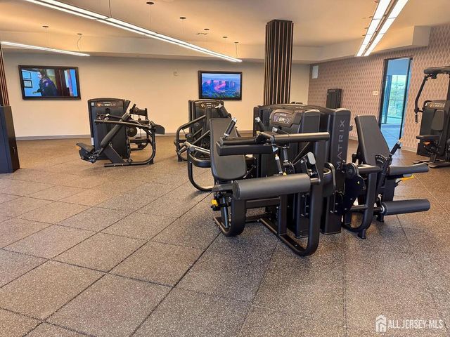 911 District Blvd Road, East Brunswick, NJ 08816