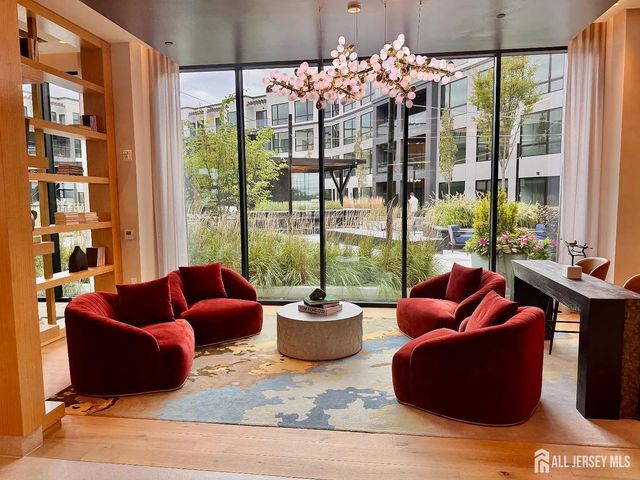 911 District Blvd Road, East Brunswick, NJ 08816