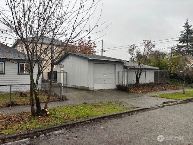 1922 15th Avenue S, Seattle, WA 98144
