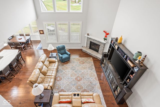 3863 Sugar Pine Lane, Zionsville, IN 46077