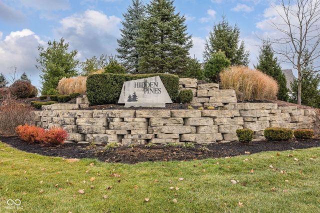3863 Sugar Pine Lane, Zionsville, IN 46077