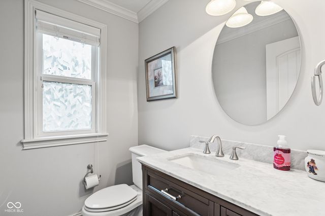 3863 Sugar Pine Lane, Zionsville, IN 46077