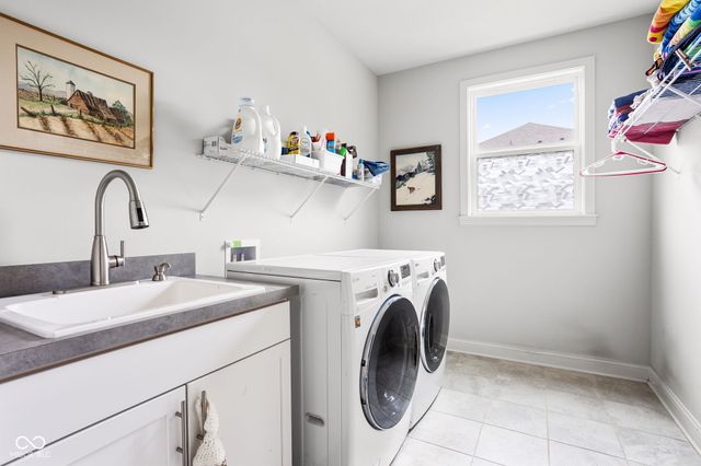 3863 Sugar Pine Lane, Zionsville, IN 46077