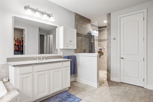 3863 Sugar Pine Lane, Zionsville, IN 46077