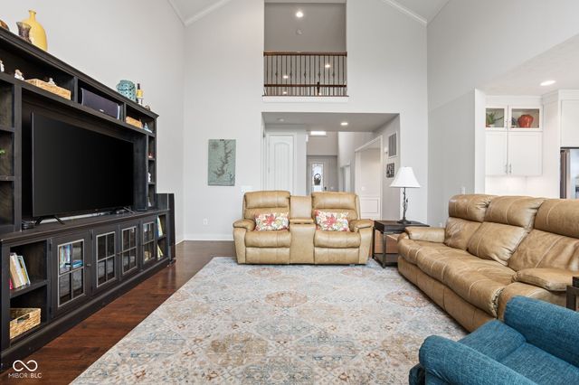 3863 Sugar Pine Lane, Zionsville, IN 46077