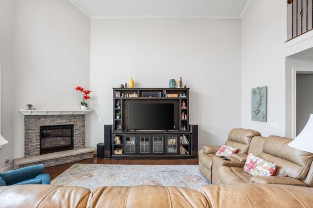 3863 Sugar Pine Lane, Zionsville, IN 46077