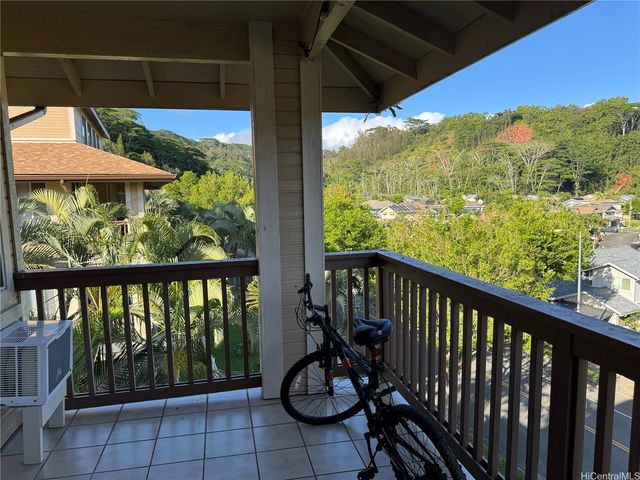 95-944 Wikao Street D301, Mililani, HI 96789